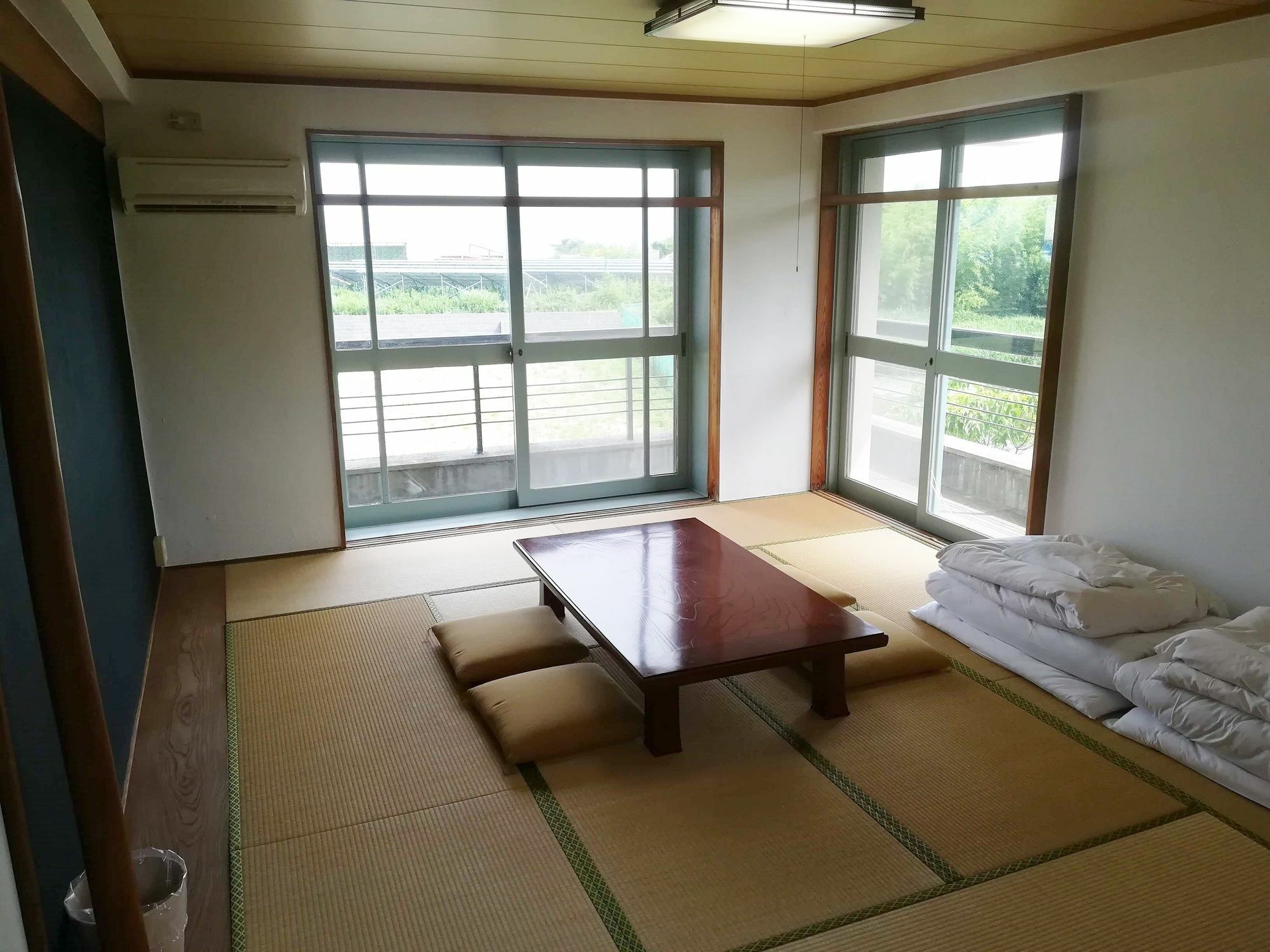 J-Hoppers Lake Biwa Guesthouse Otsu Exterior photo